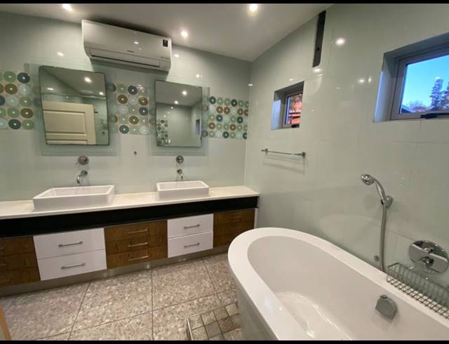 7 BEDROOM HOUSE FOR SALE IN CLUBVILLE